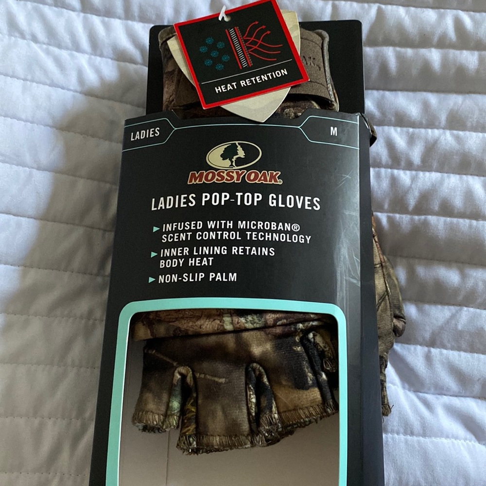 Ladies Pop-Top Gloves, NWT, Medium, MossyOak
